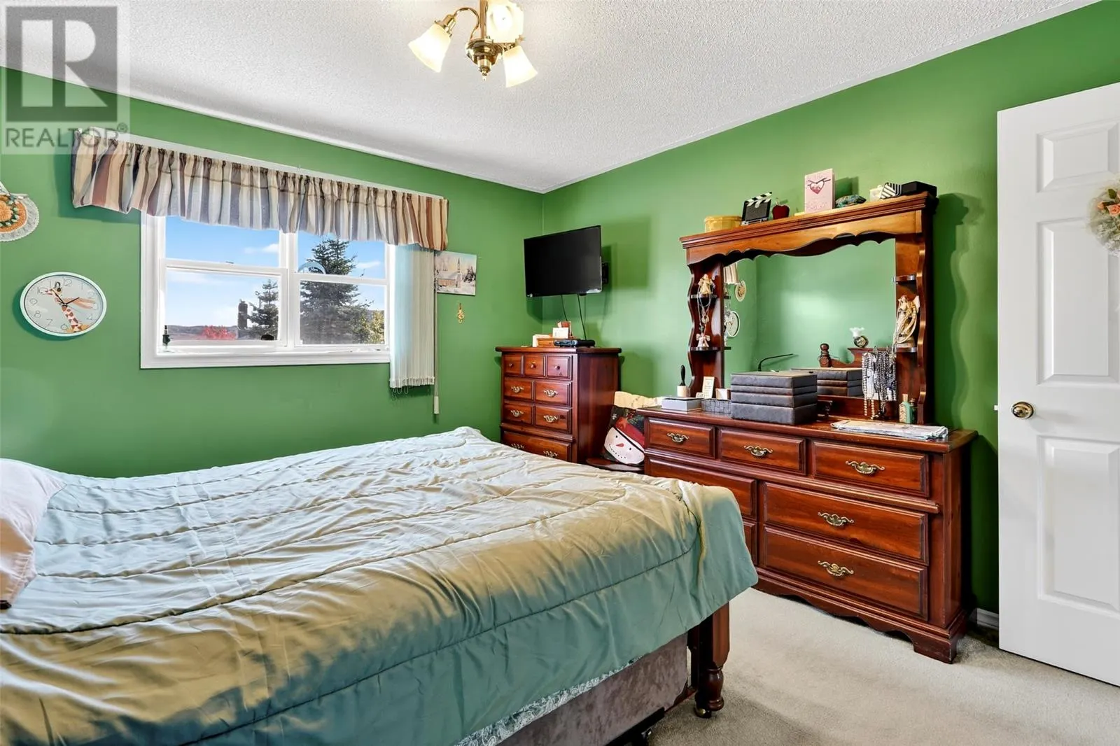 71 - 75 Country Road