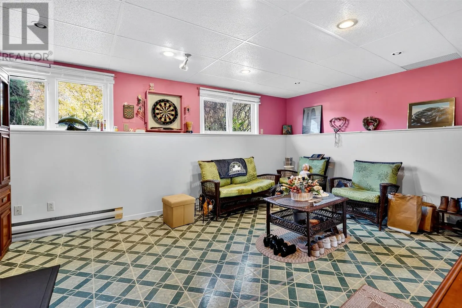 71 - 75 Country Road