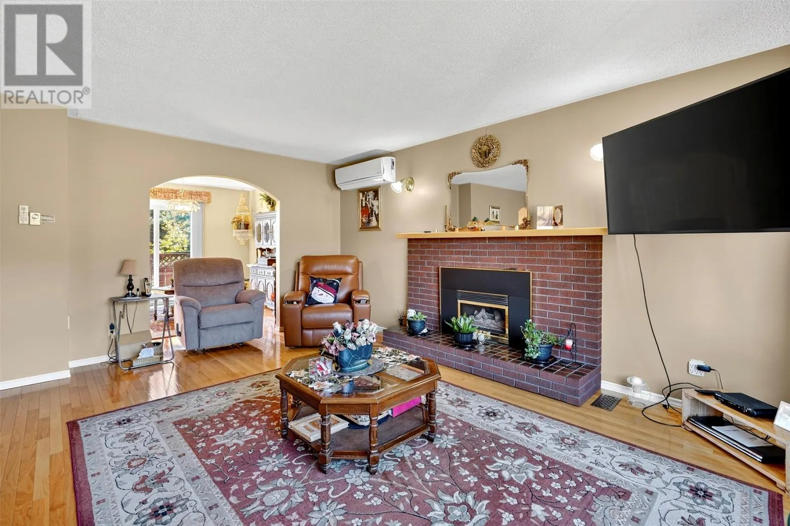 71 - 75 Country Road