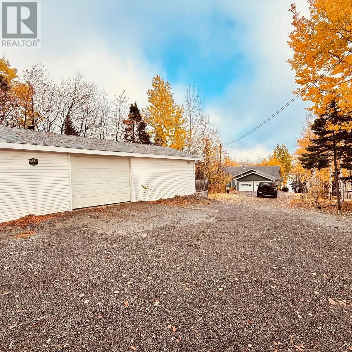 16A Lakeview Crescent