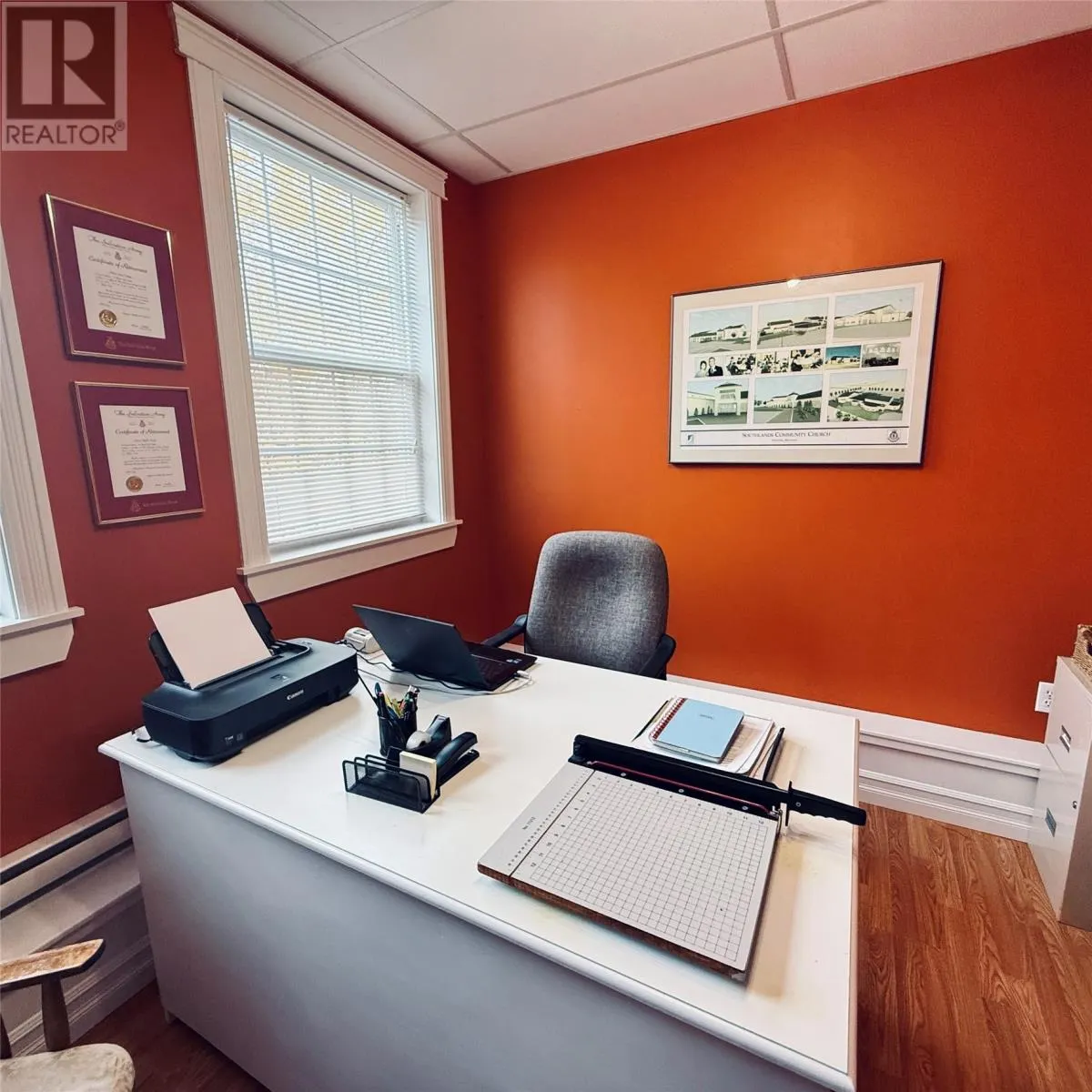 16A Lakeview Crescent