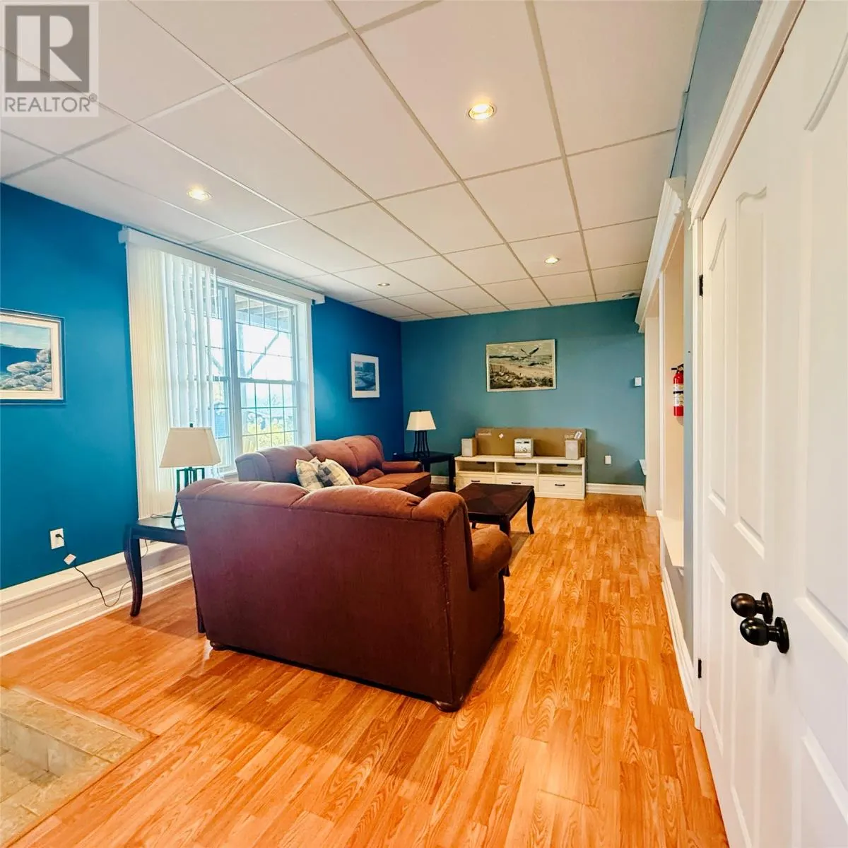 16A Lakeview Crescent