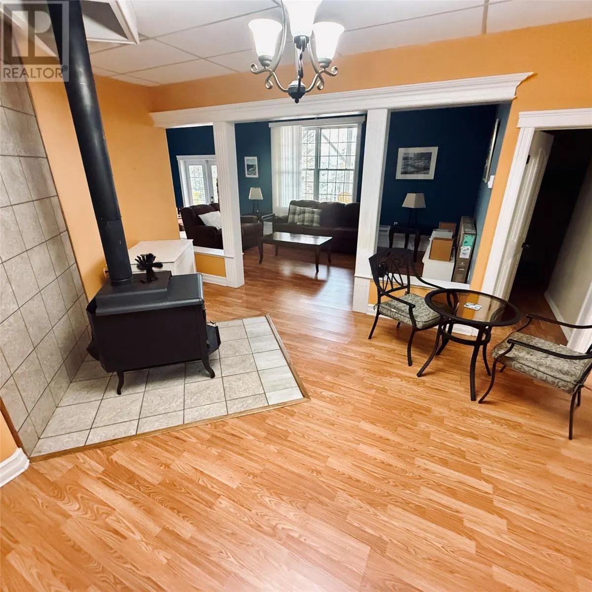 16A Lakeview Crescent