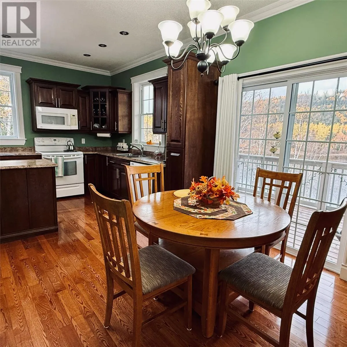 16A Lakeview Crescent