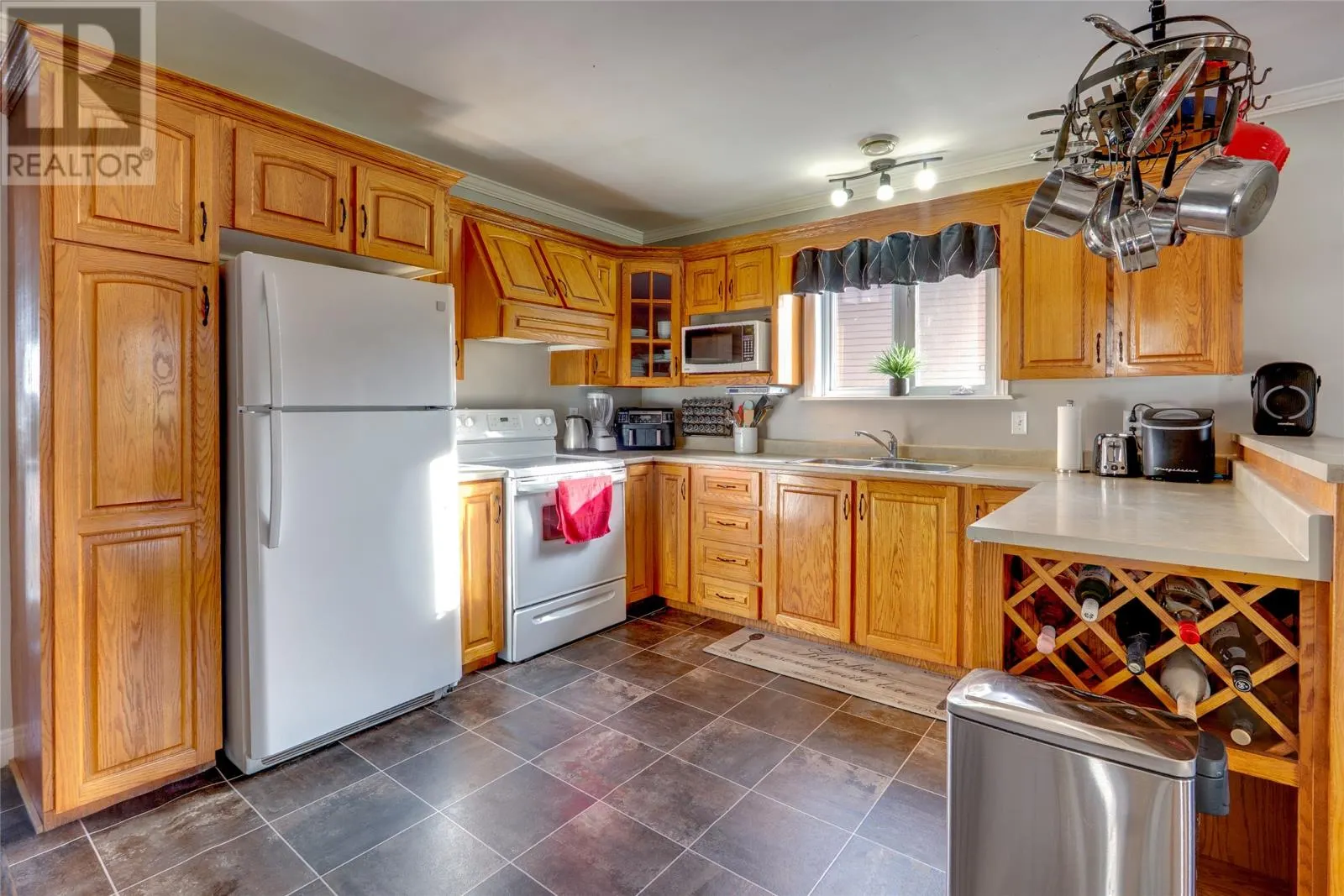 52 Discovery Crescent