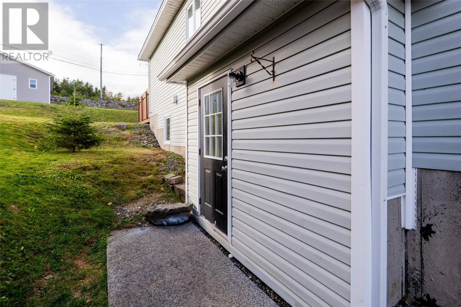 52 Discovery Crescent