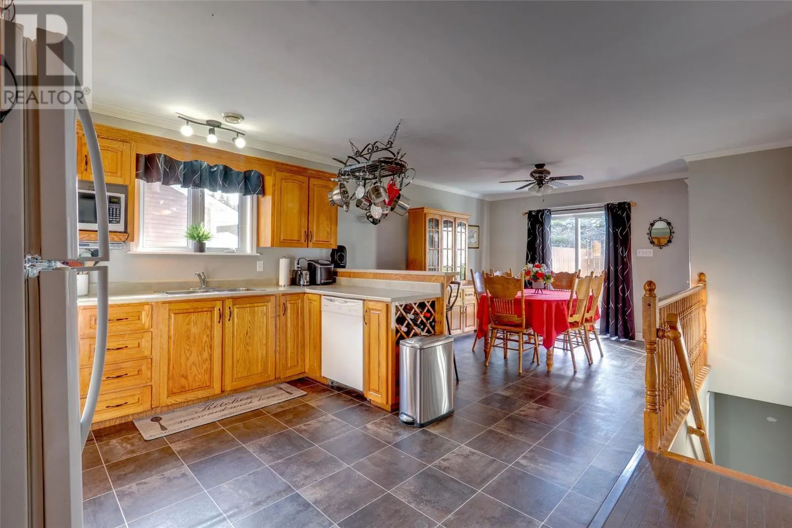 52 Discovery Crescent