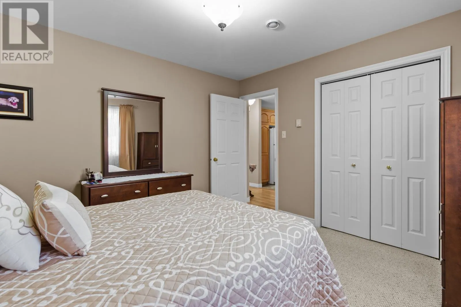 11 Long Beach Street