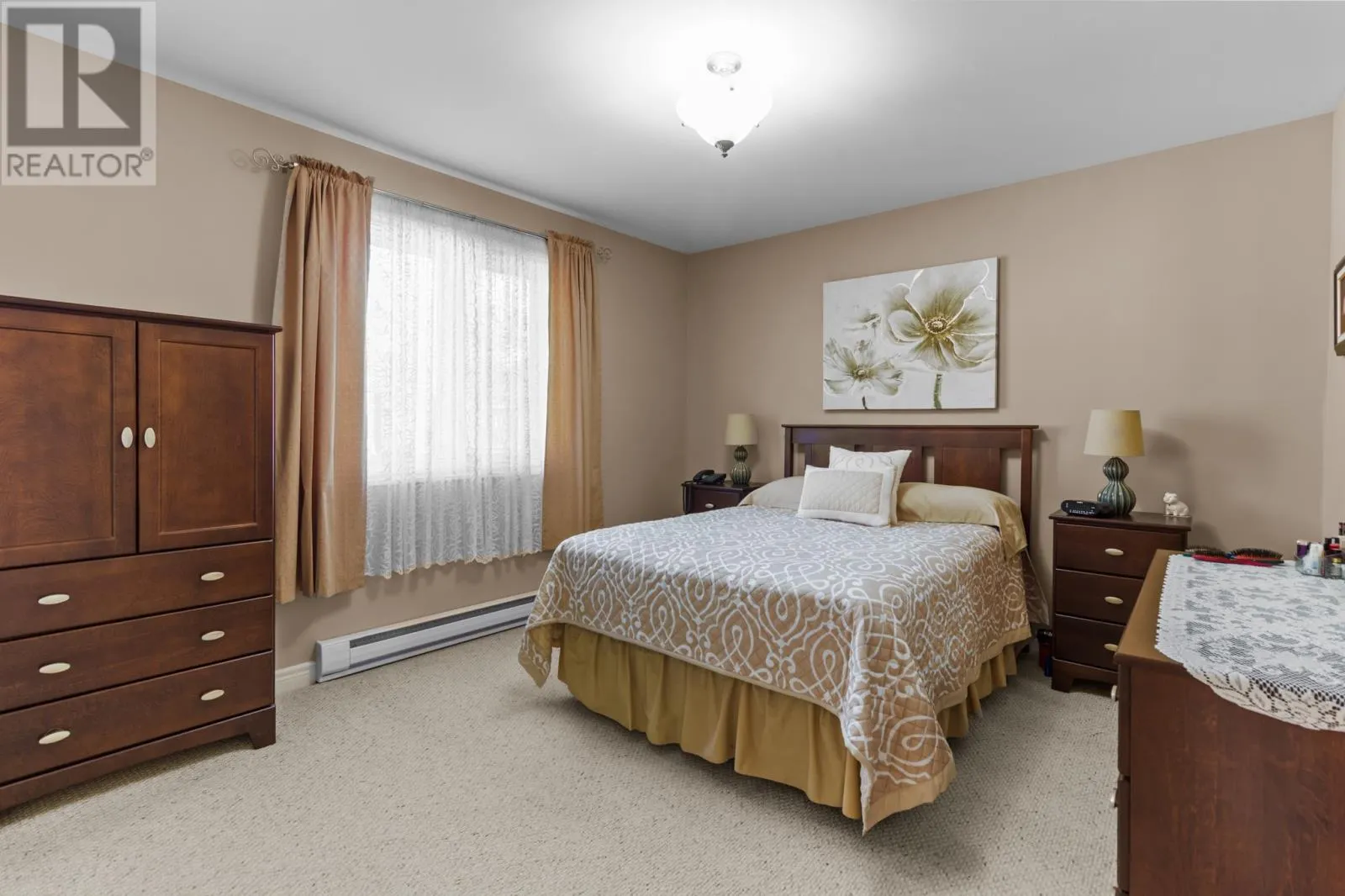 11 Long Beach Street