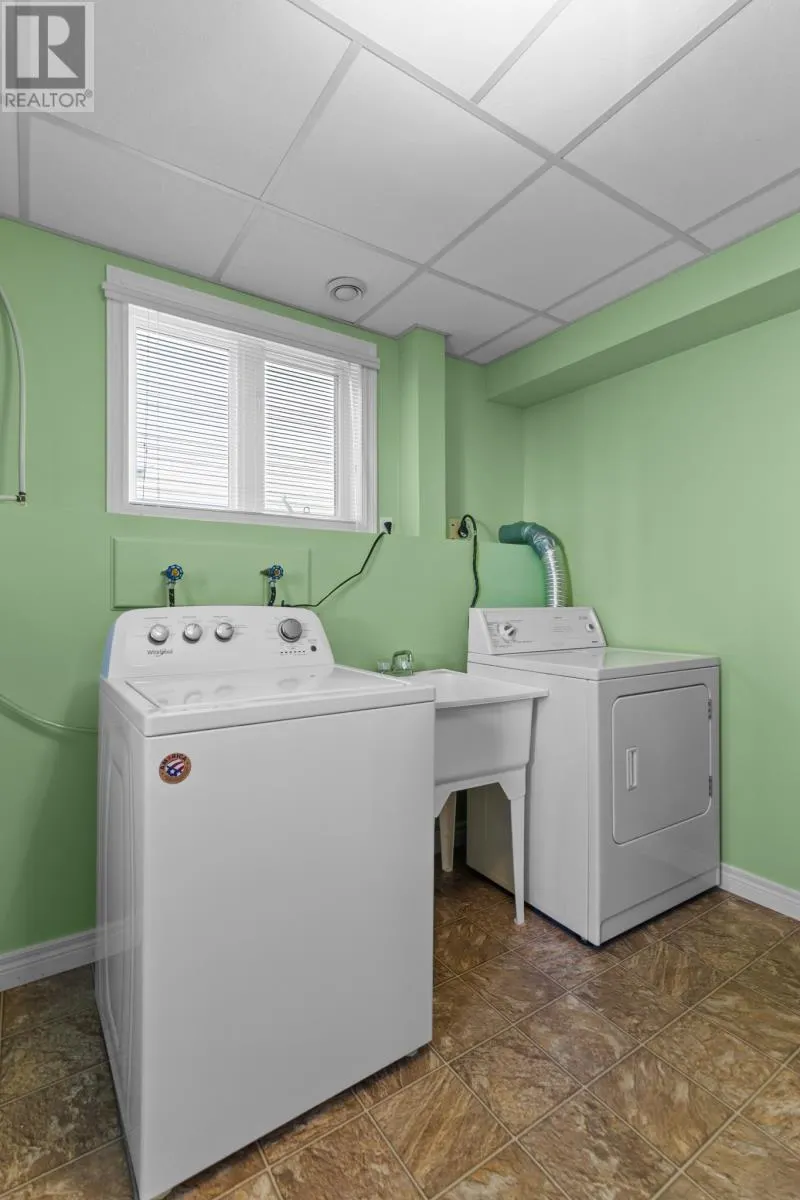 11 Long Beach Street