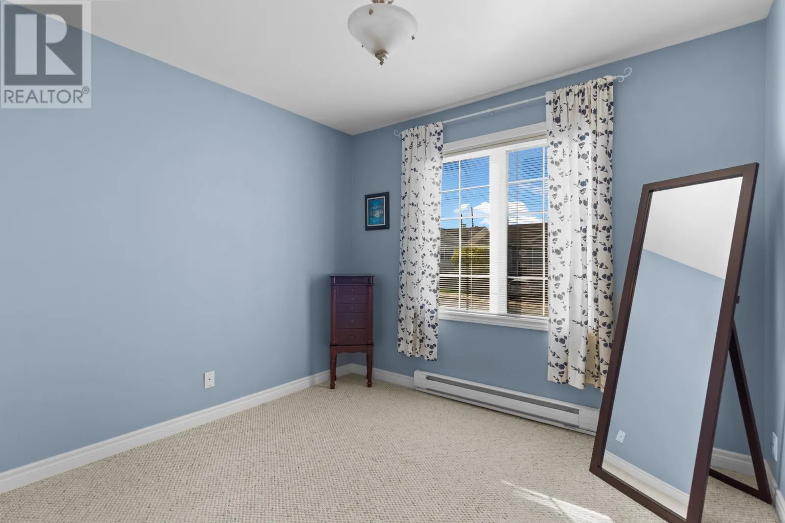 11 Long Beach Street