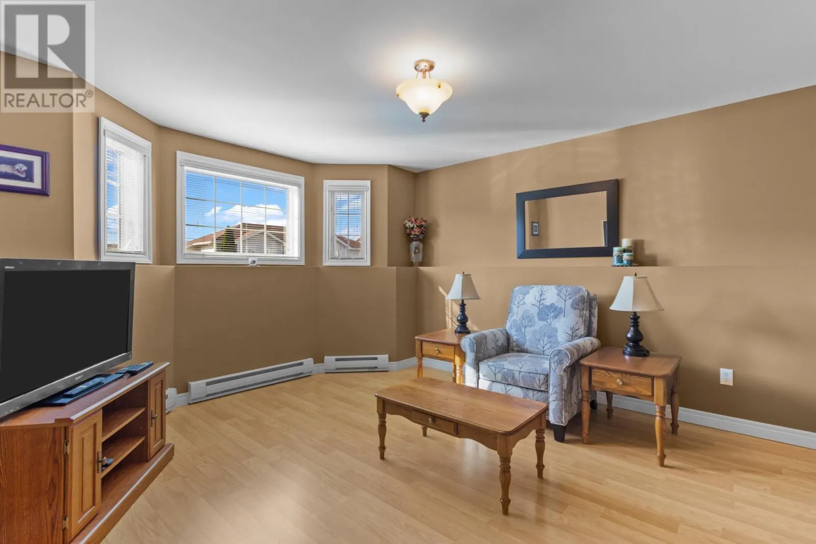 11 Long Beach Street