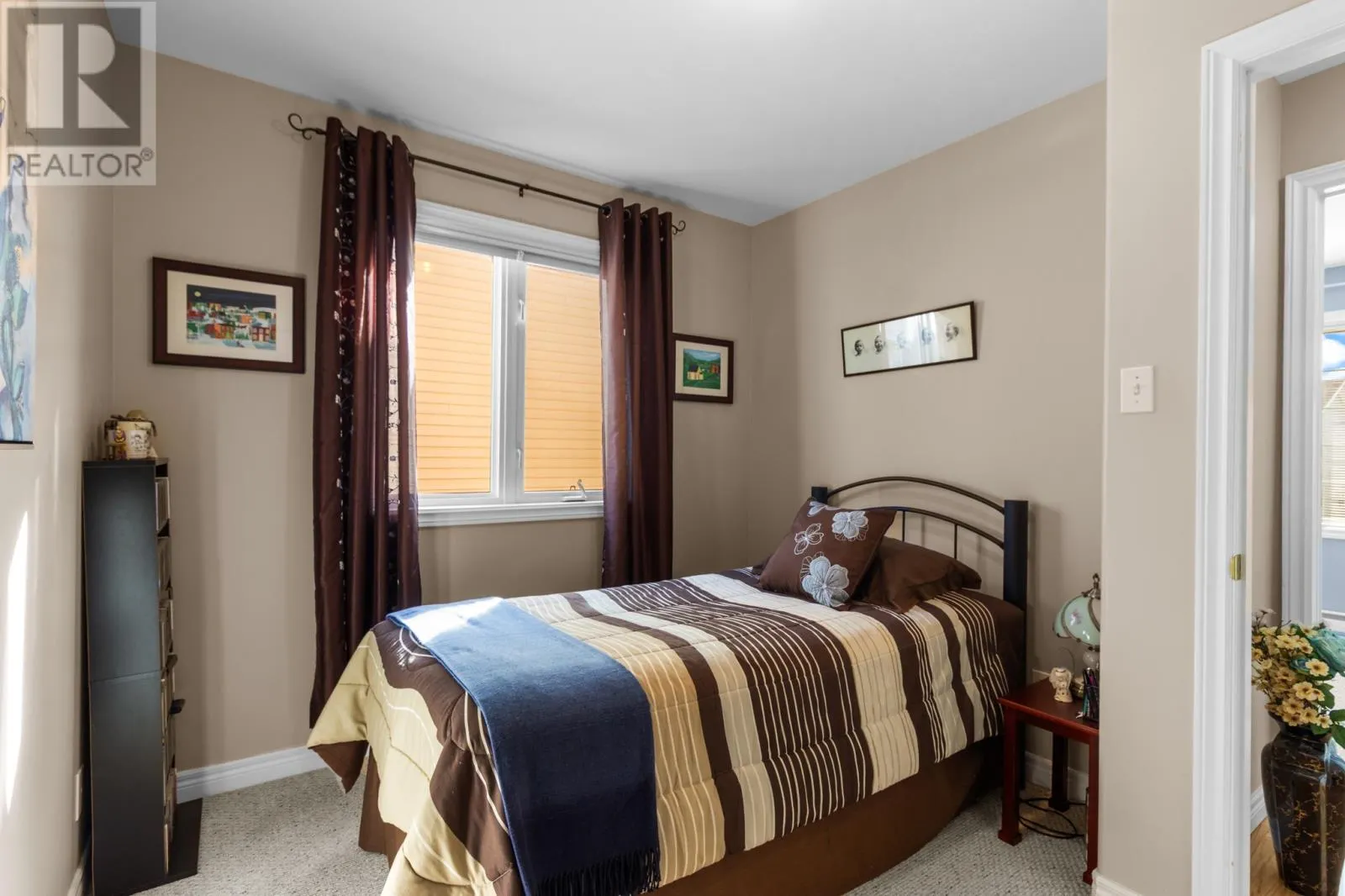 11 Long Beach Street