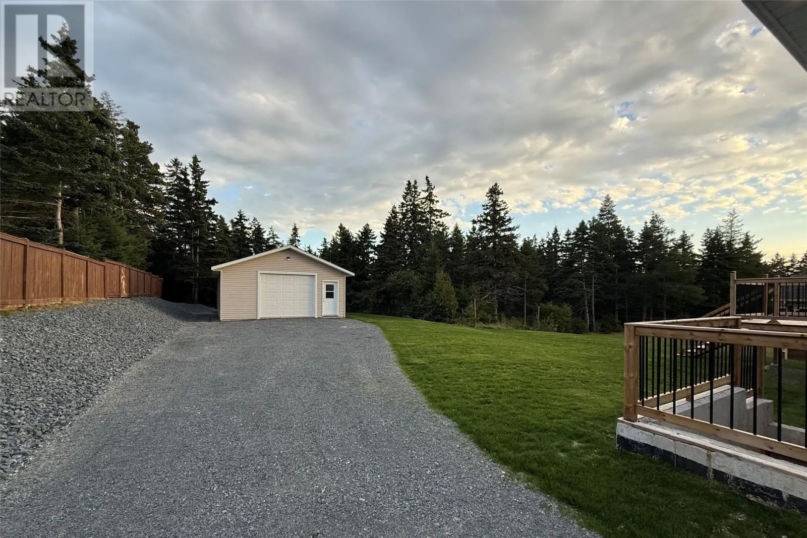 18 Old Cart Road