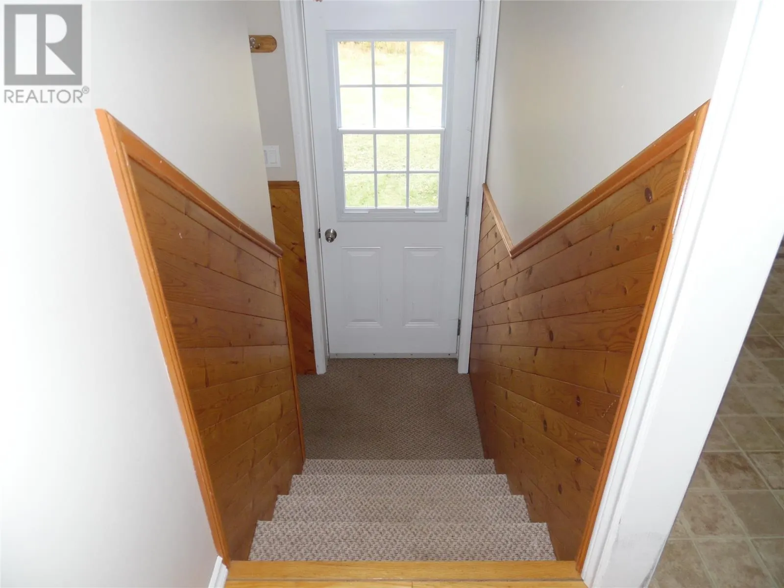 384 Random Island Road Road