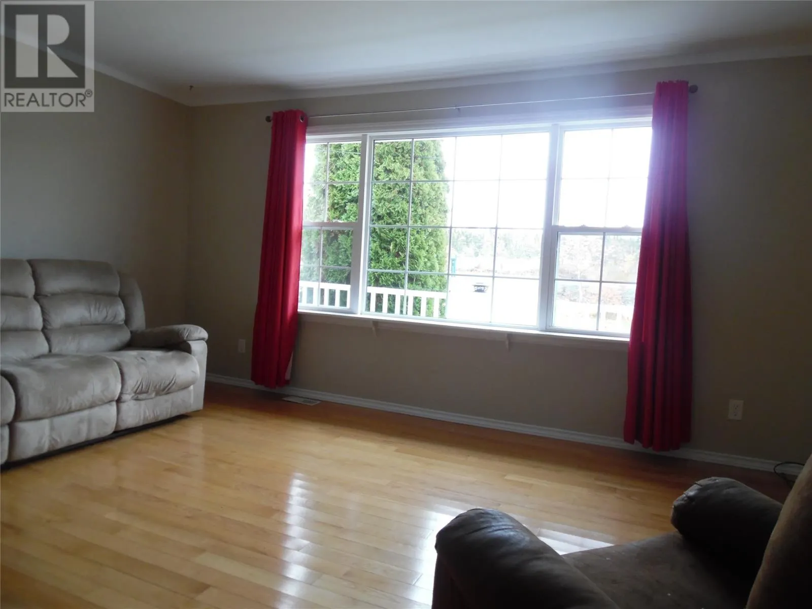 384 Random Island Road Road