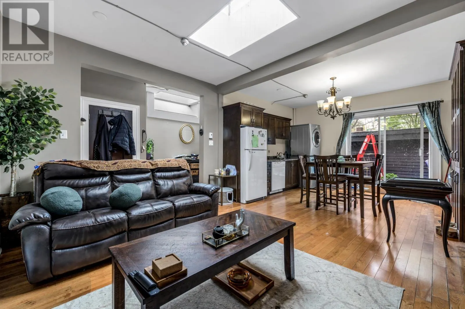 288-290 Duckworth Street