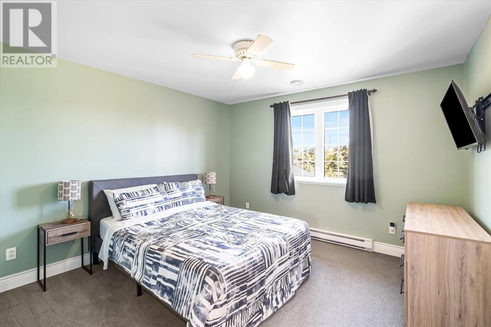 634 Pouch Cove Highway