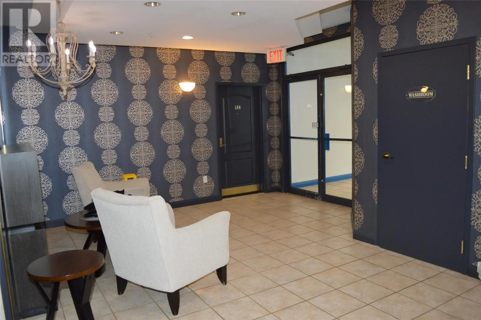 22 Flavin Street Unit#404, #404