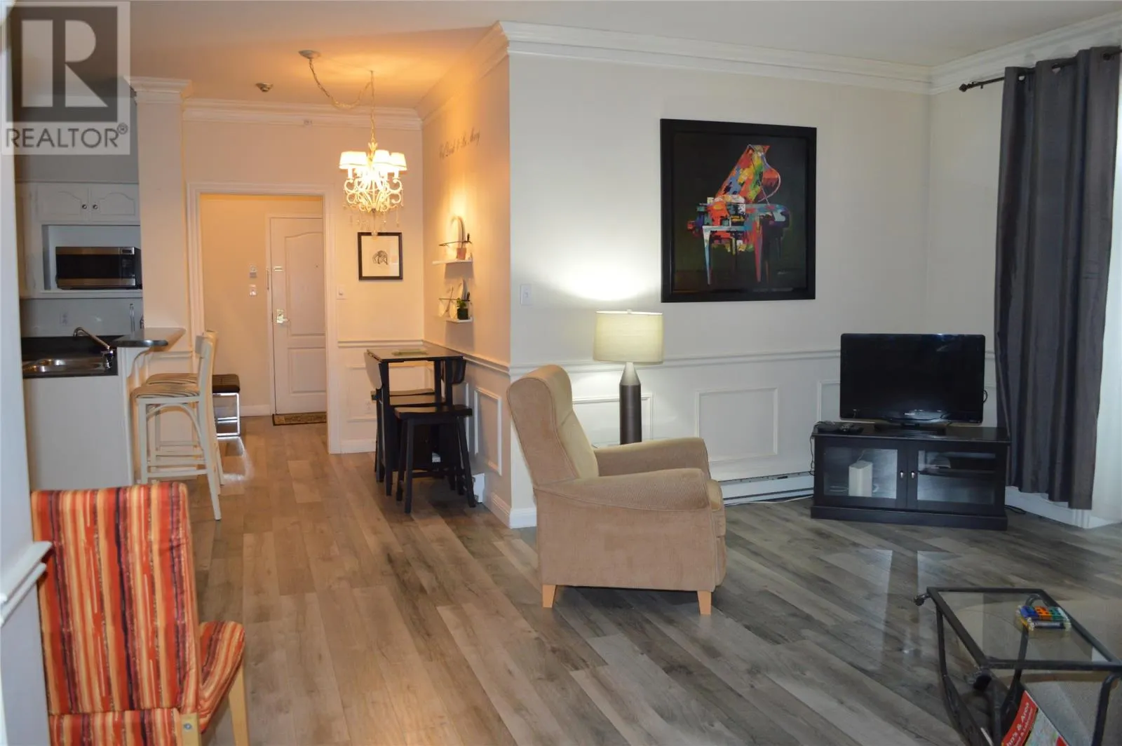 22 Flavin Street Unit#404, #404