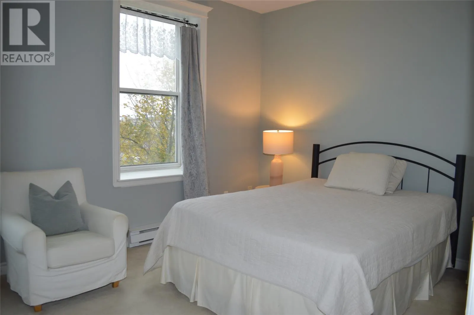 22 Flavin Street Unit#404, #404