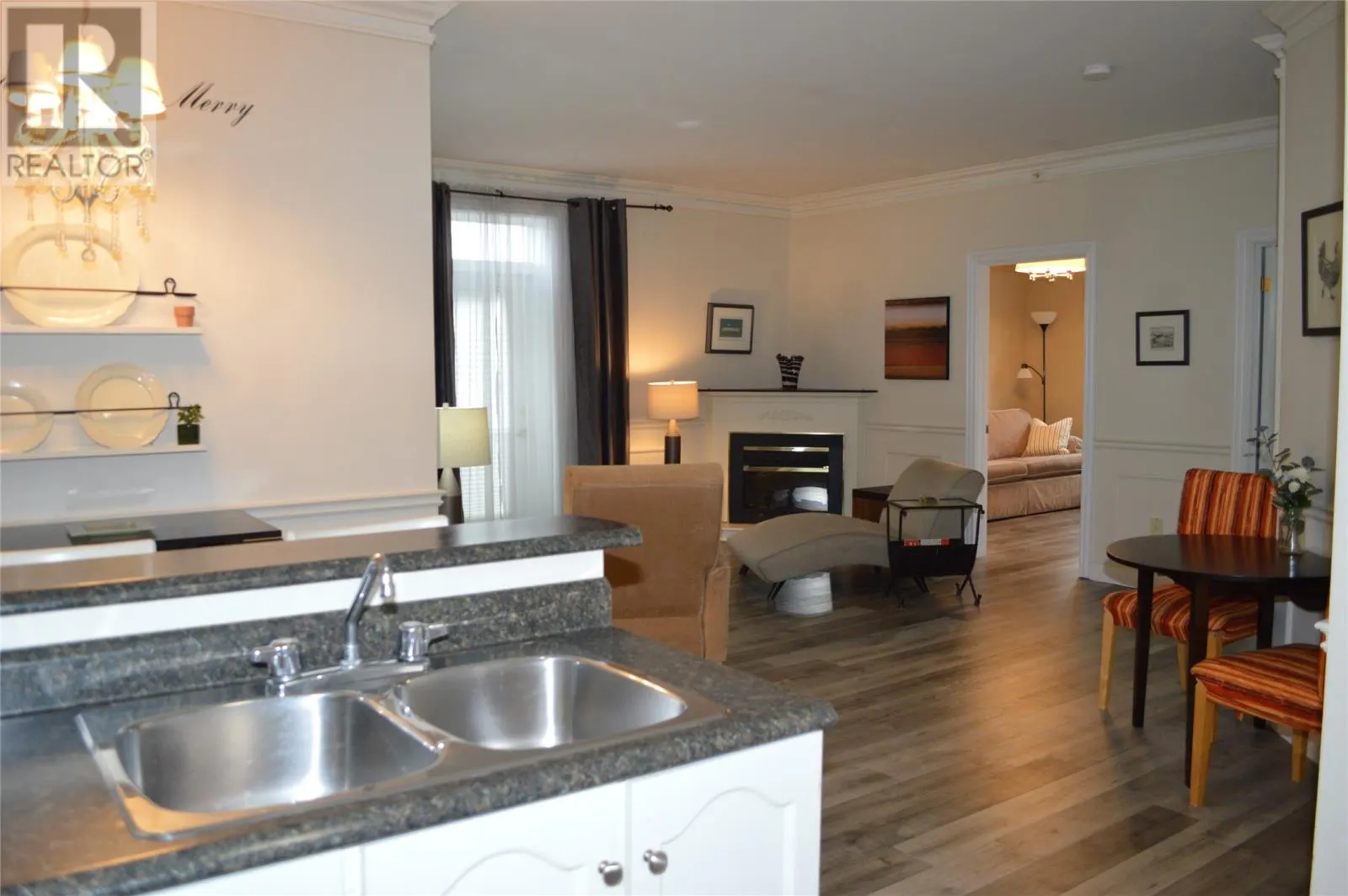 22 Flavin Street Unit#404, #404