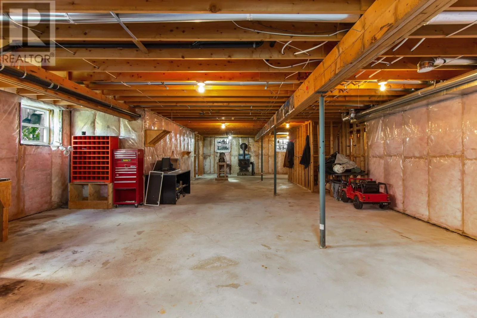 390 Pouch Cove Highway