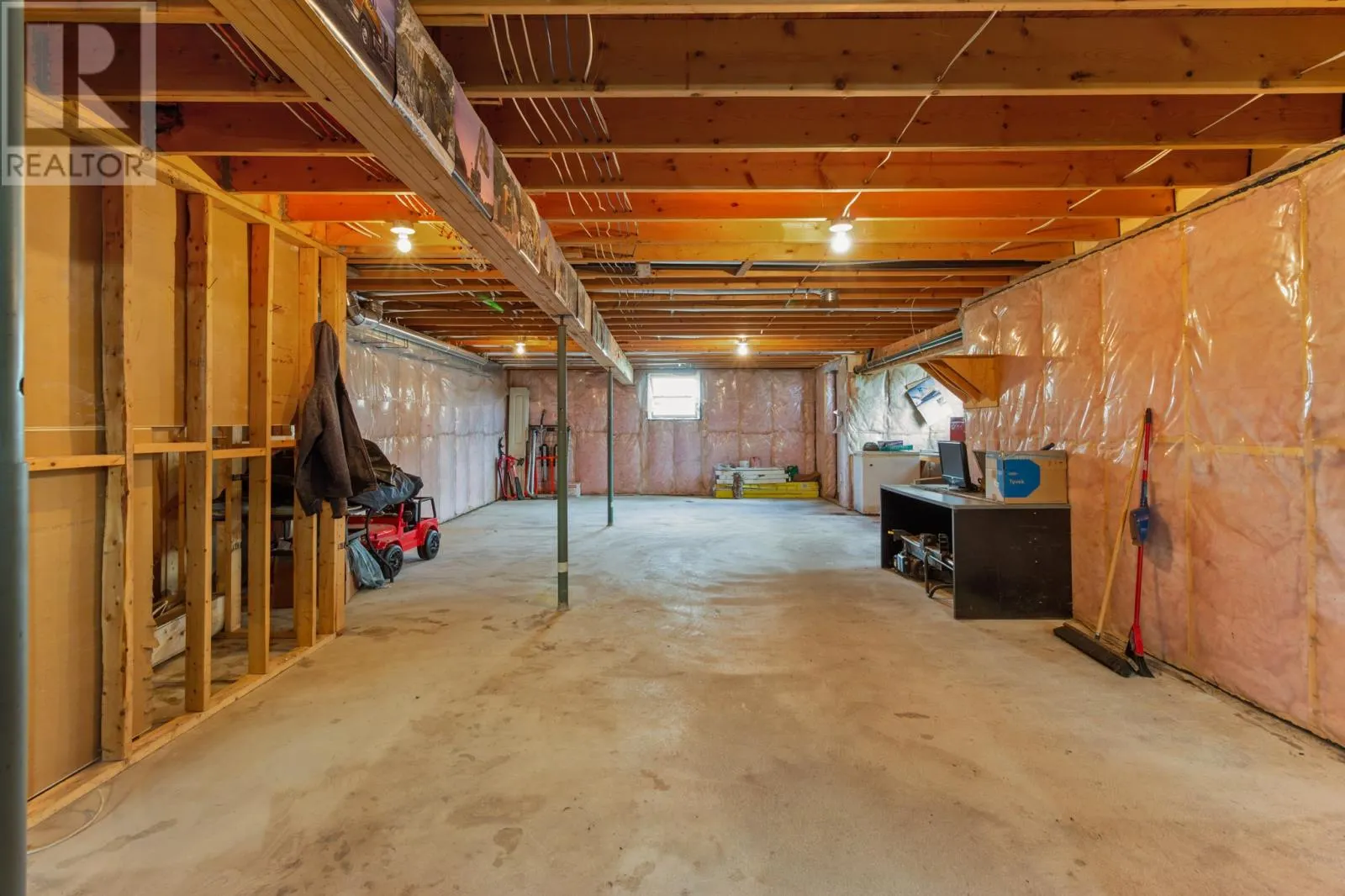 390 Pouch Cove Highway