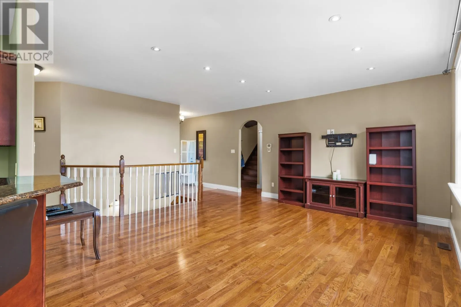 390 Pouch Cove Highway