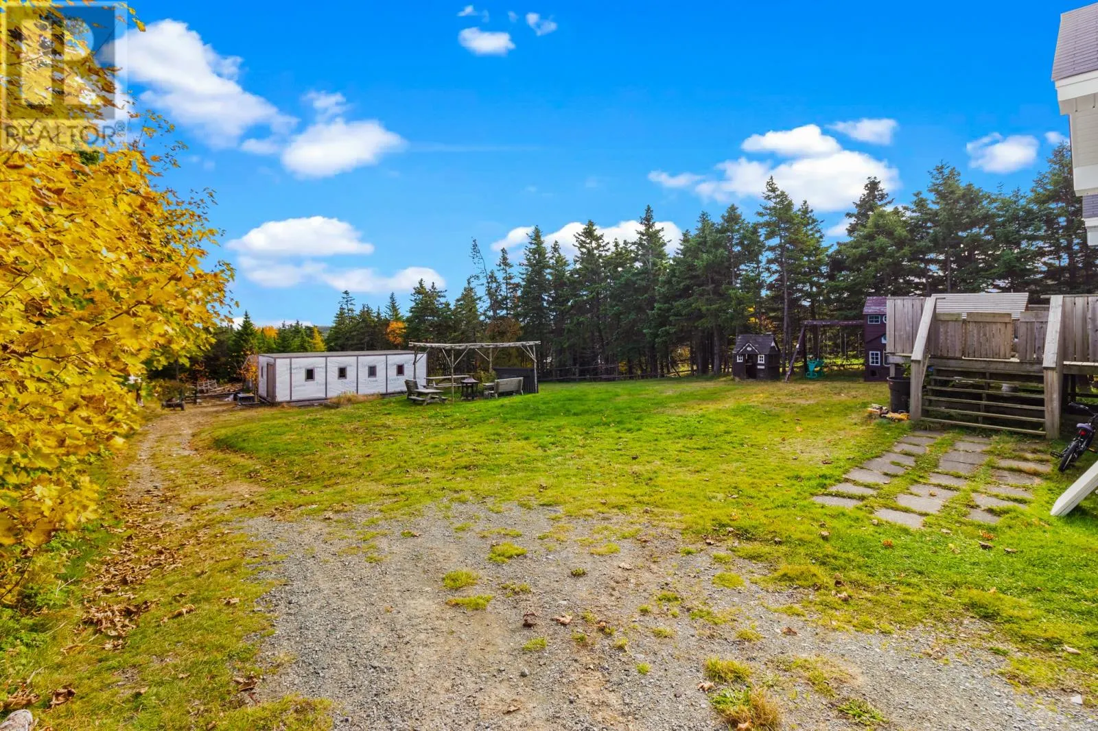 390 Pouch Cove Highway