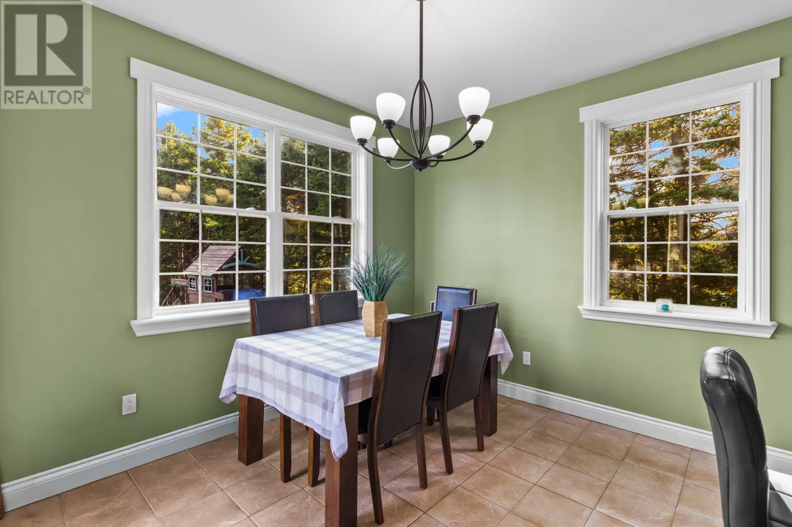 390 Pouch Cove Highway