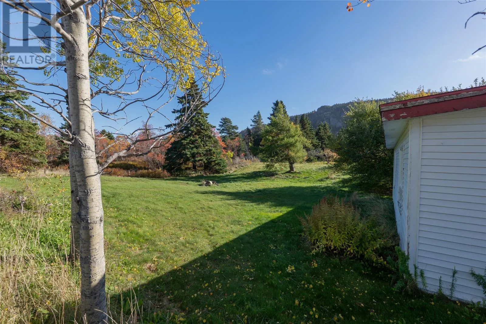 275 North River Road