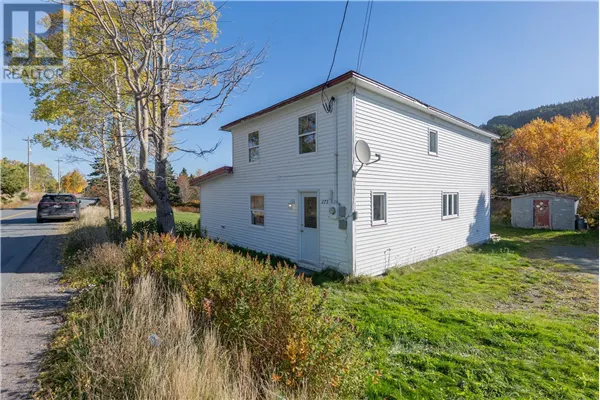 275 North River Road