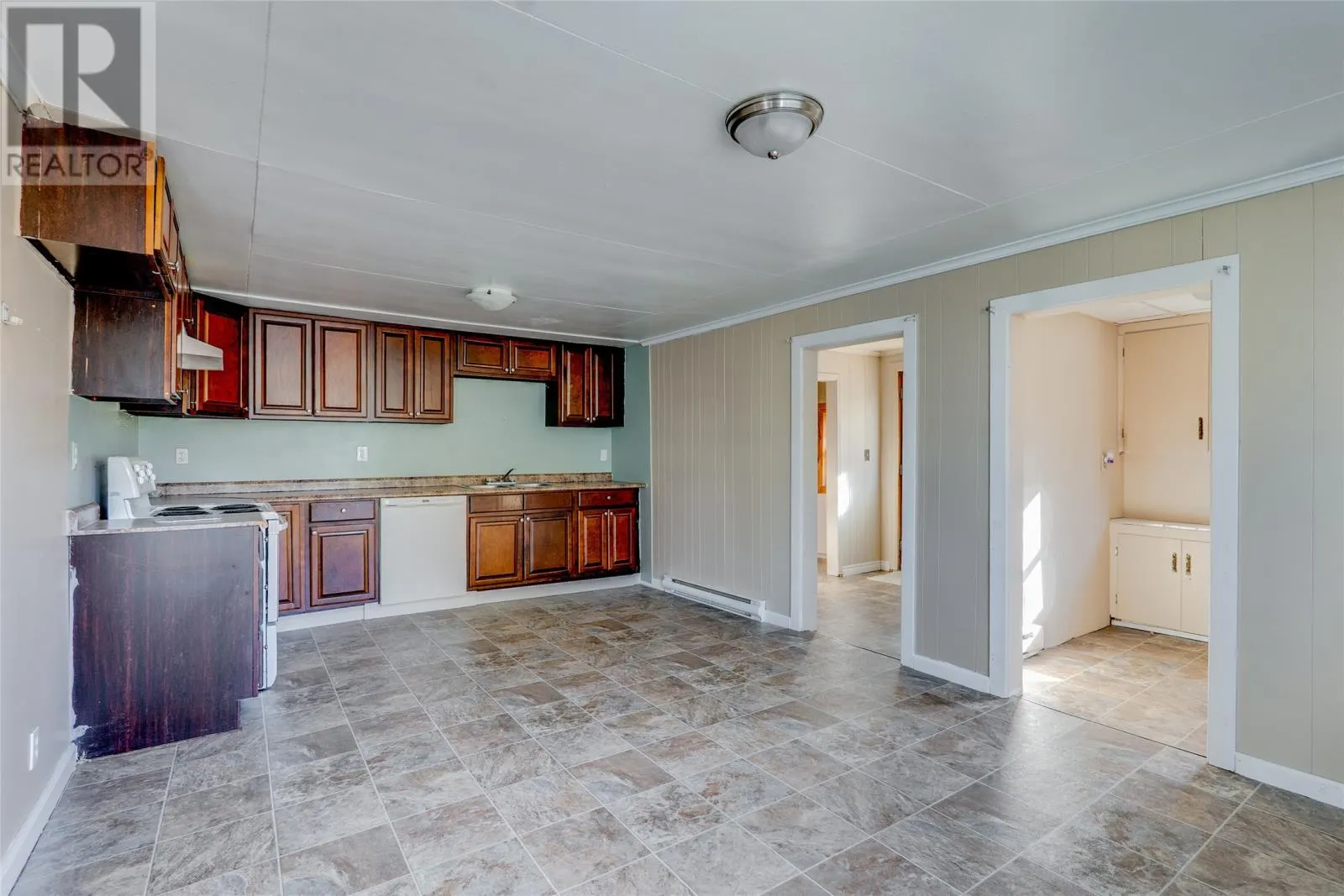 275 North River Road