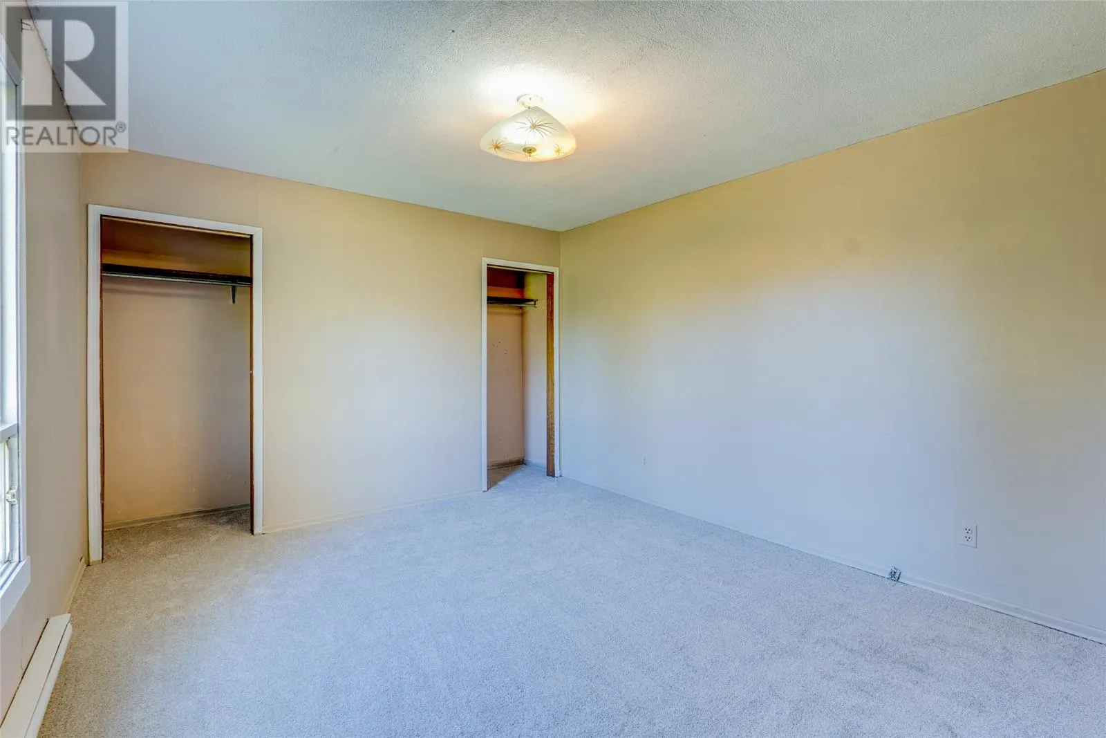 275 North River Road