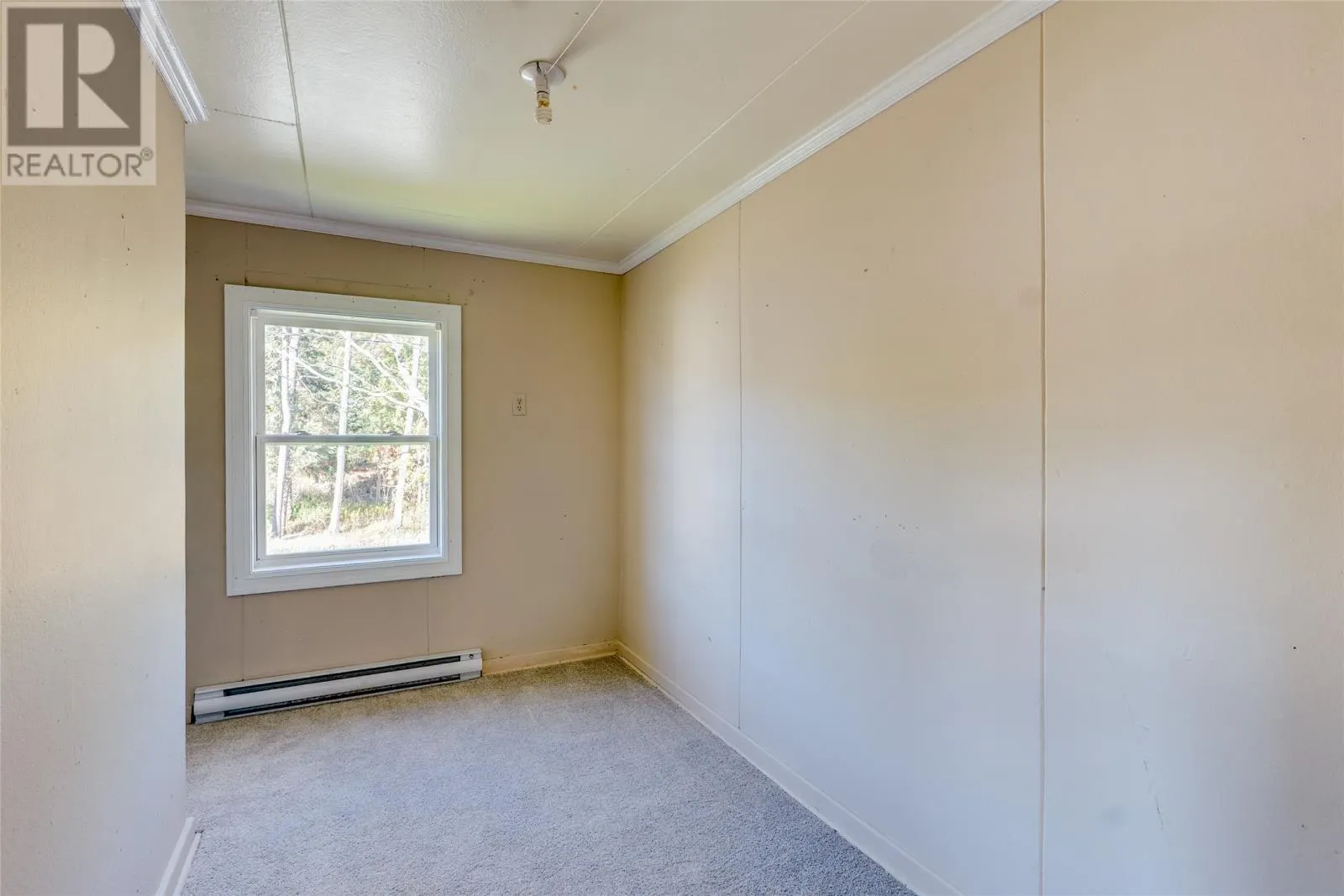 275 North River Road