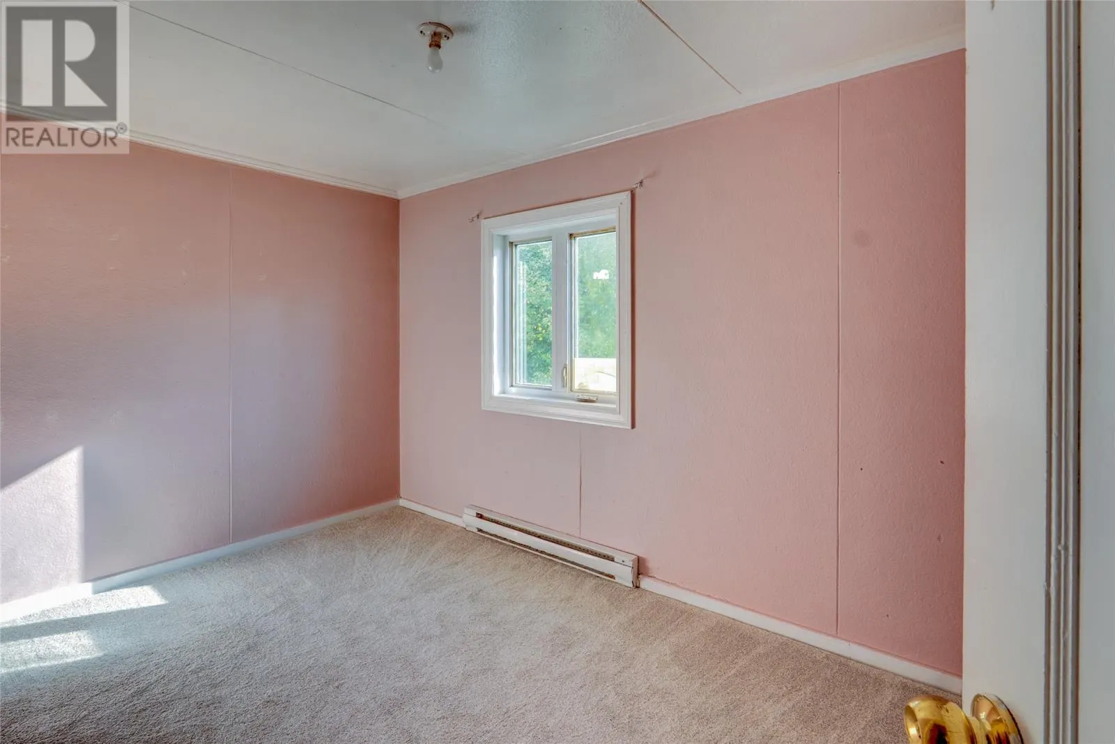 275 North River Road