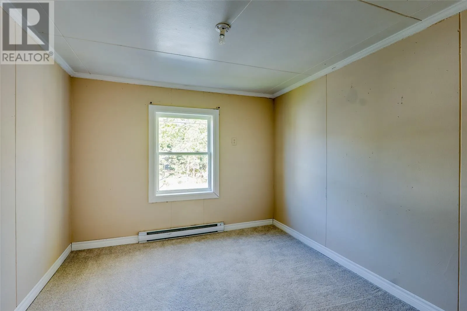 275 North River Road