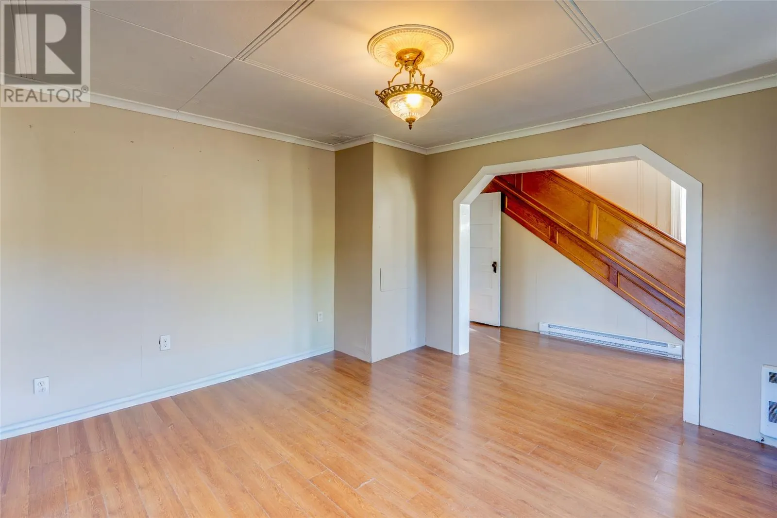 275 North River Road