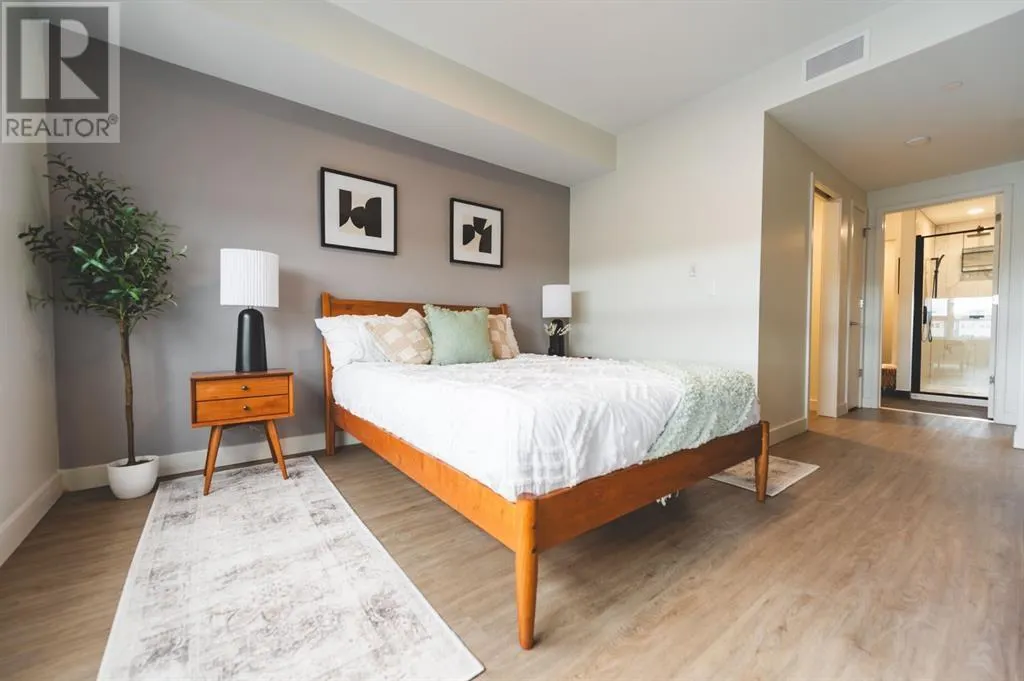 39 Rowan Street Unit#606, #606