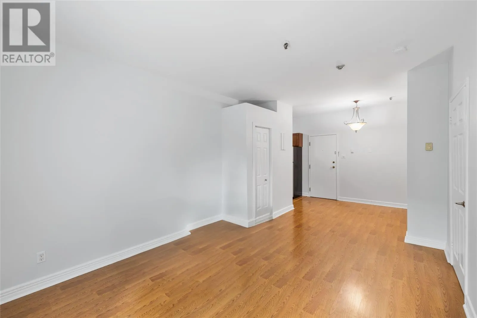 39 Queen's Road Unit#2, #2