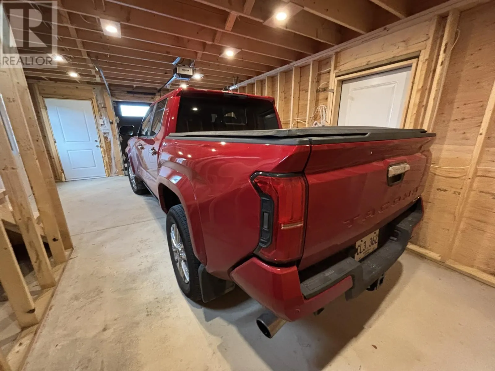 15-19 John Noels Hill