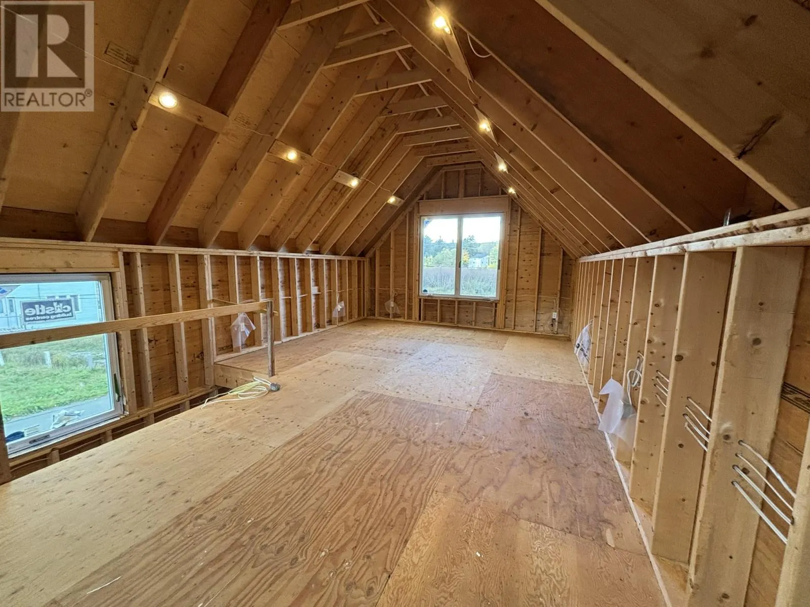 15-19 John Noels Hill