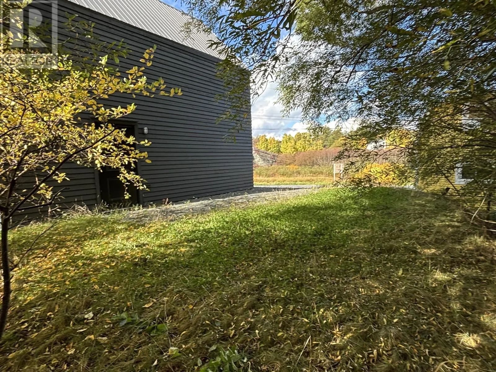 15-19 John Noels Hill