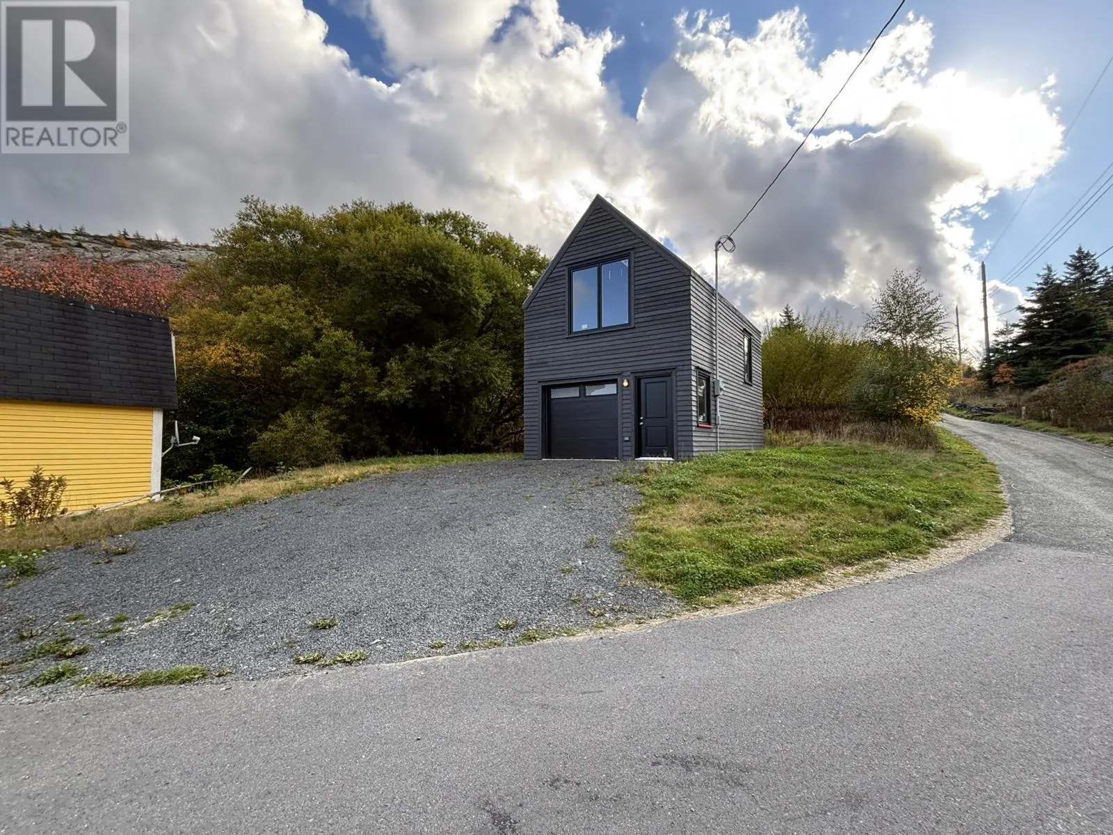 15-19 John Noels Hill