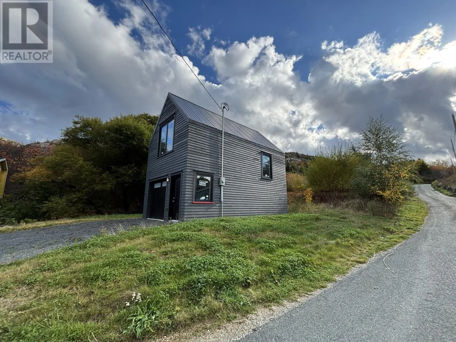 15-19 John Noels Hill