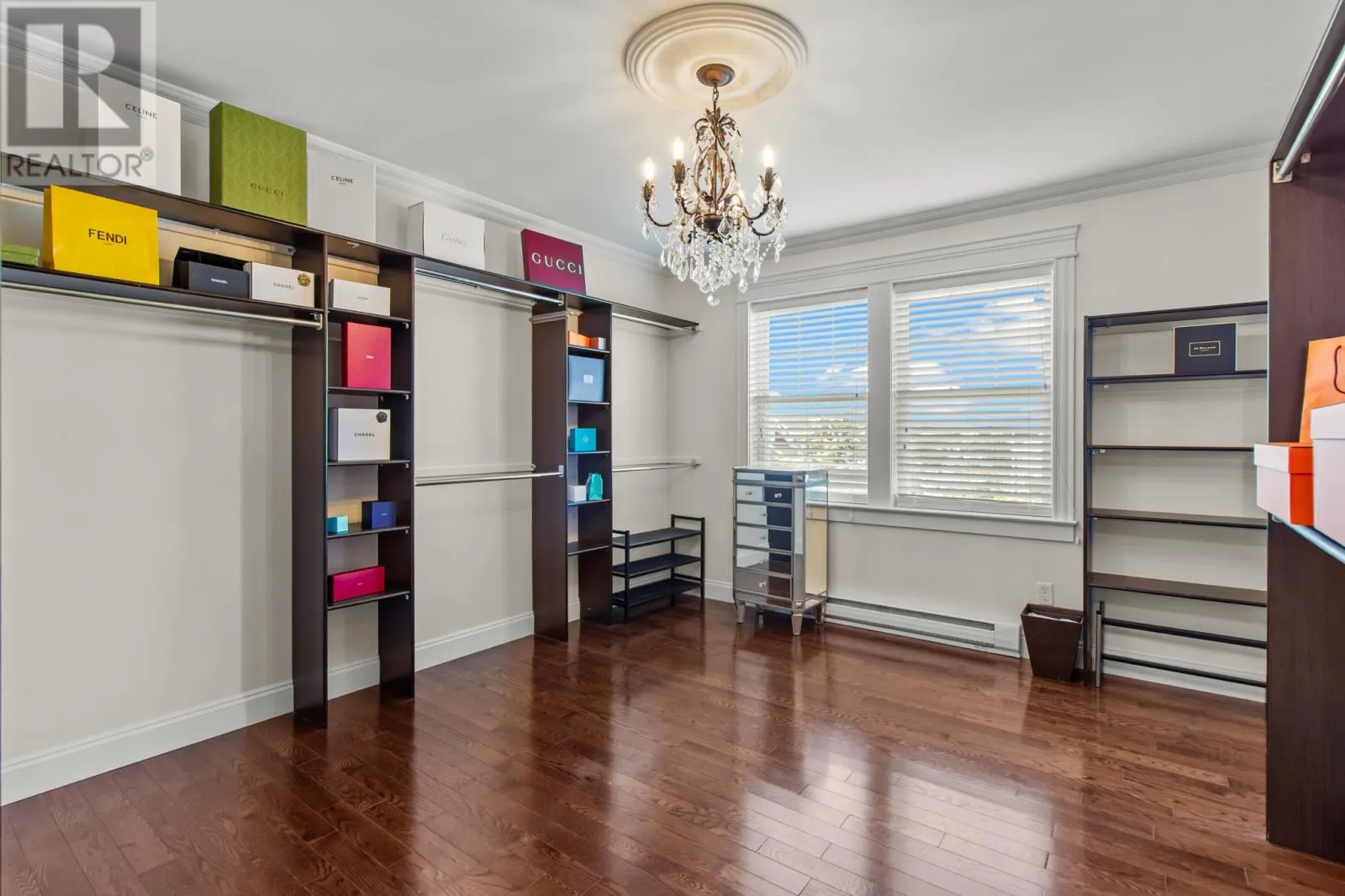 27 Stonebridge Place