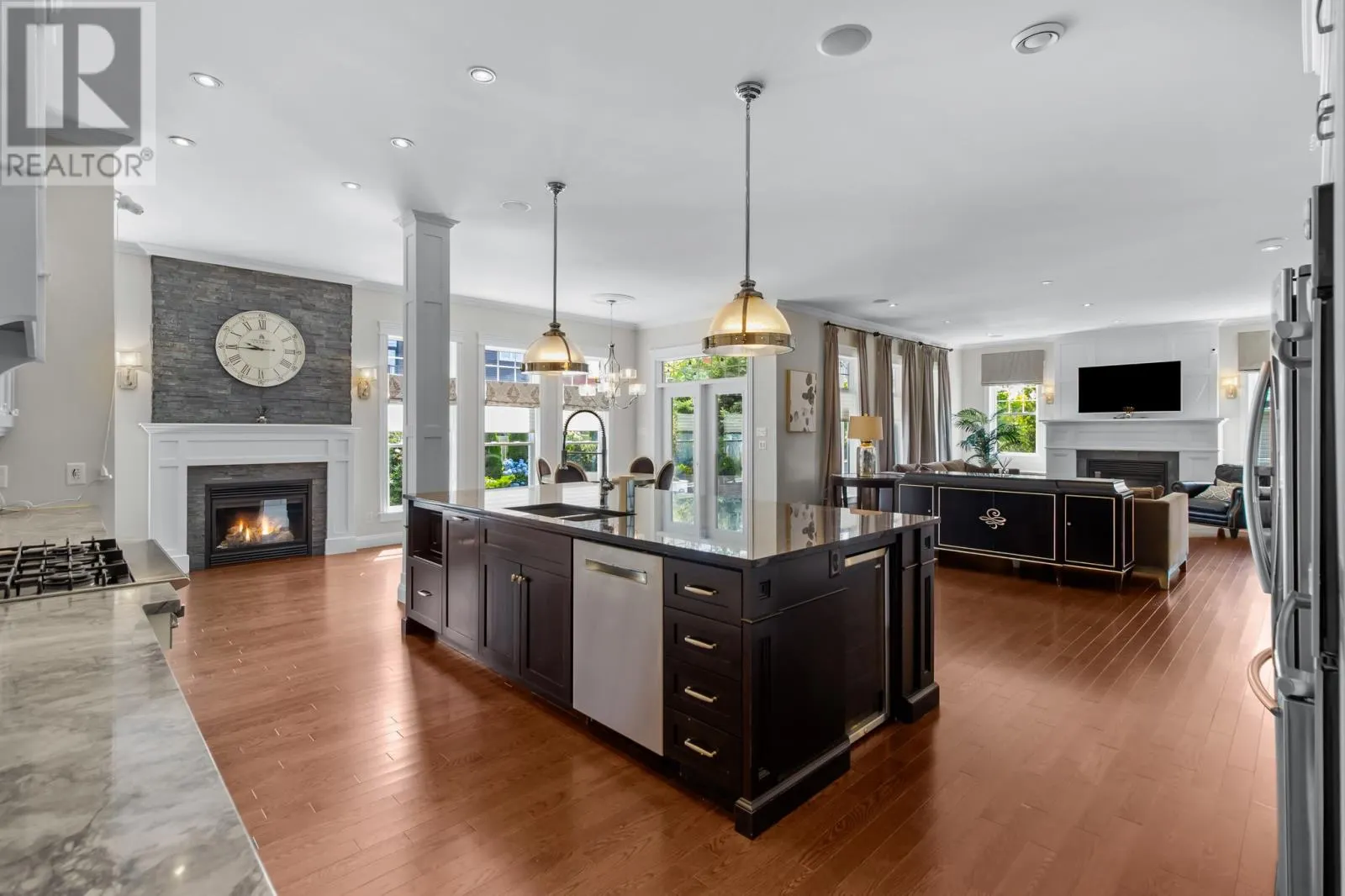 27 Stonebridge Place