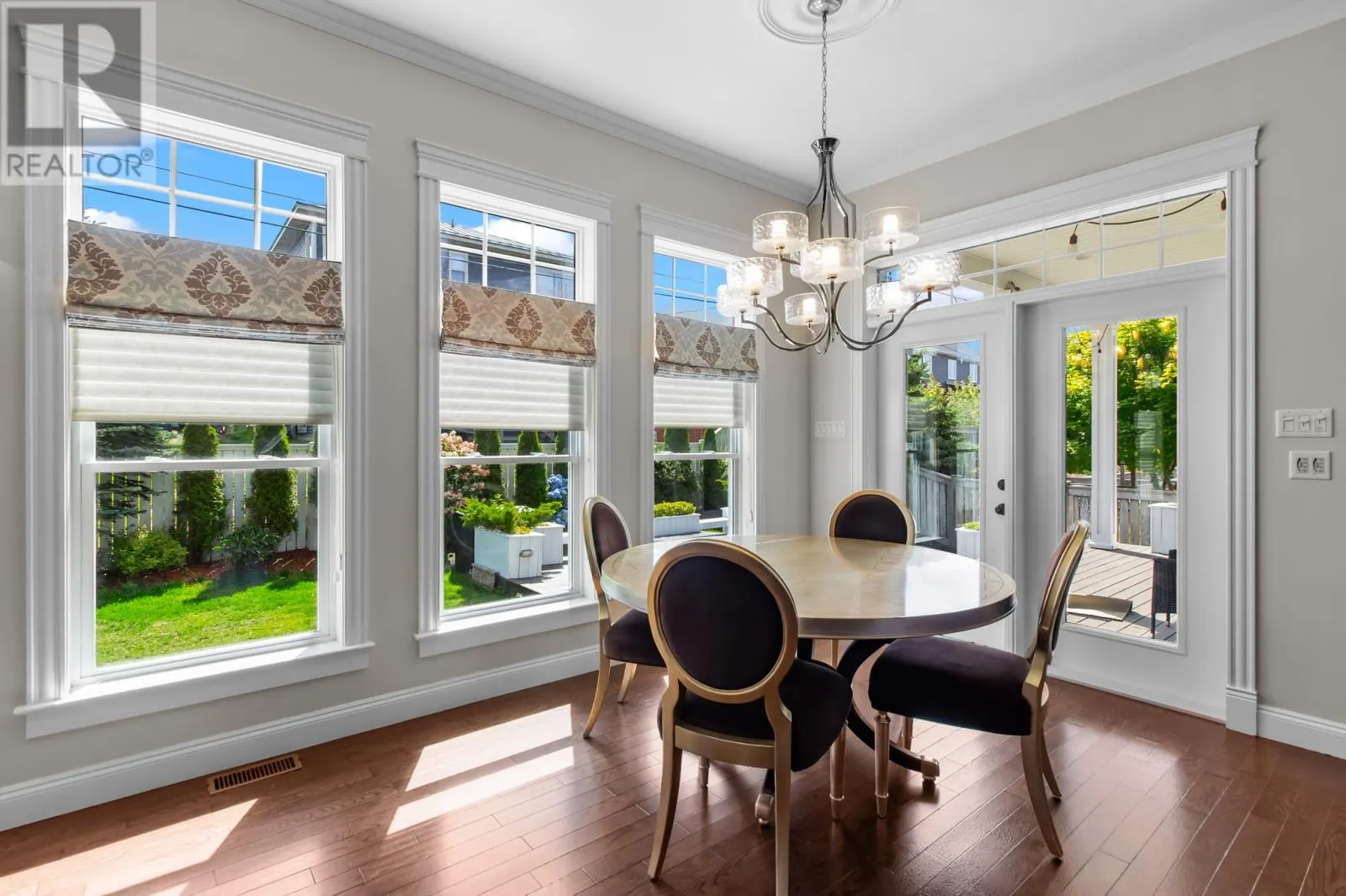 27 Stonebridge Place