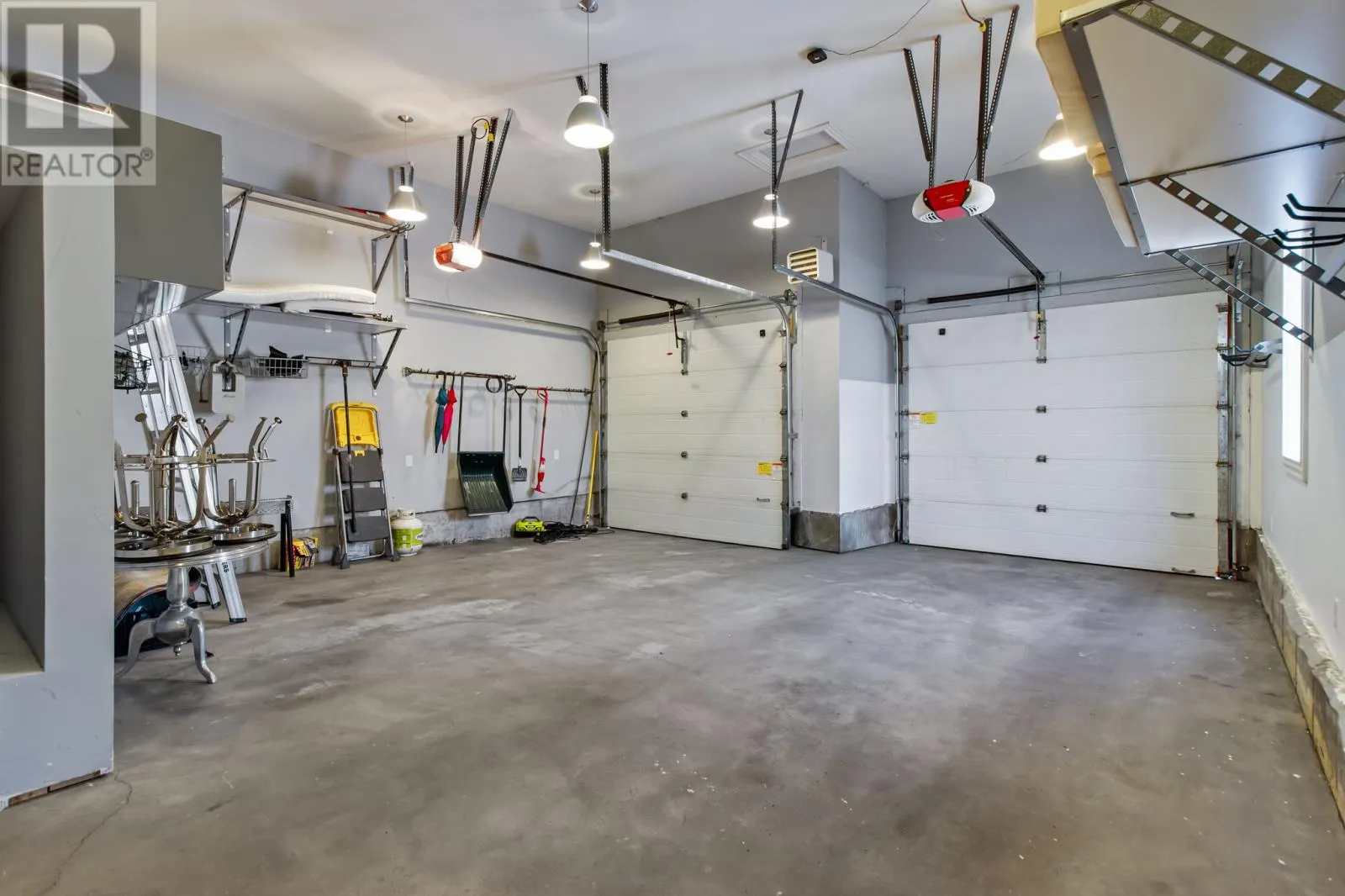 27 Stonebridge Place